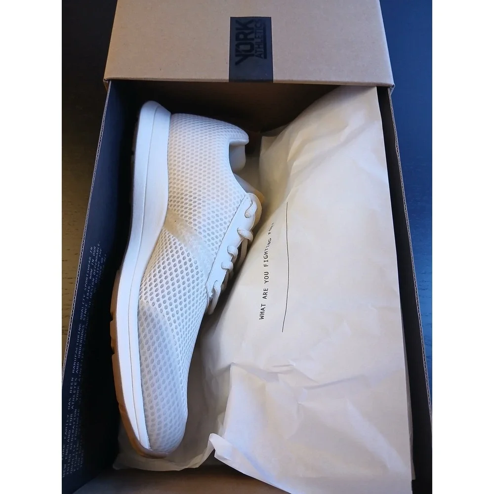 York Athletics Mfg The Henry Air Mesh Runner Bone White Gum Mens 9.5 Womens 11